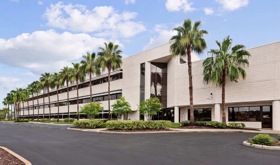 4110 George Rd, Tampa, FL à louer - Photo de l’immeuble – Image 2 sur 12