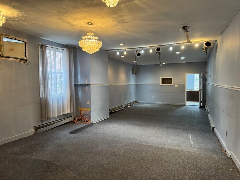 2376 E 15th St, Brooklyn, NY à vendre - Photo de l’immeuble – Image 2 sur 15