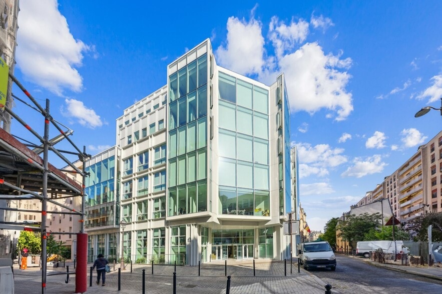 28-28 Rue Emile Ménier, Paris à louer - Photo de l’immeuble – Image 2 sur 20