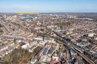 Plus de détails pour 1 Bruce Grove, Londres - Bureau à vendre