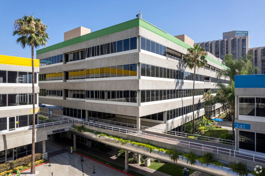 The Park DTLA 5 Building Office Park portefeuille de 5 biens à vendre sur LoopNet.fr - Photo principale – Image 3 sur 25