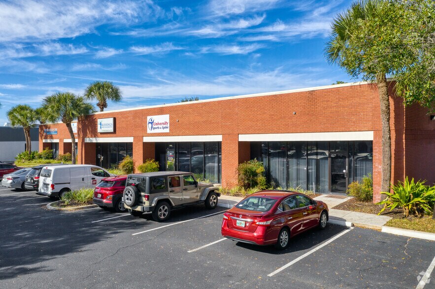 7151 University Blvd, Winter Park, FL à louer - Photo de l’immeuble – Image 2 sur 5