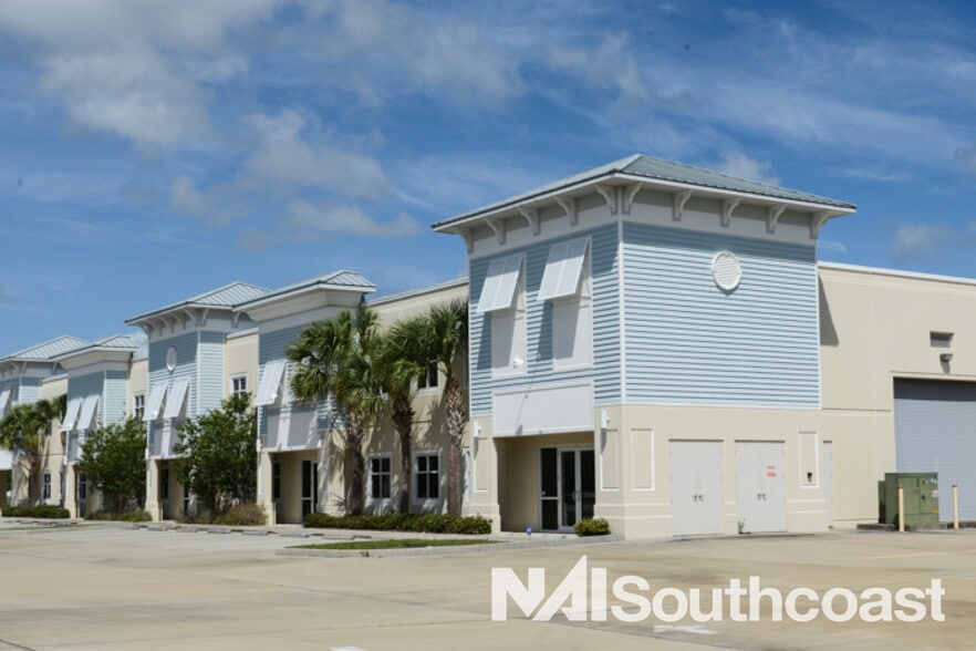 3200 Saint Lucie Blvd, Fort Pierce, FL à louer - Photo de l’immeuble – Image 1 sur 6