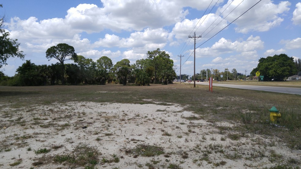 1601-1607 SW 17th Ter, Cape Coral, FL à vendre - Photo de l’immeuble – Image 3 sur 4
