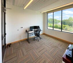 20 Artful Way, Asheville, NC à louer Photo intérieure– Image 2 sur 5