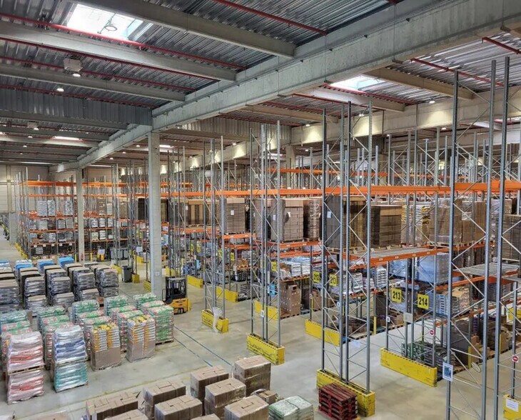 Industriel/Logistique dans Sevrey à louer - Photo de l’immeuble – Image 2 sur 6