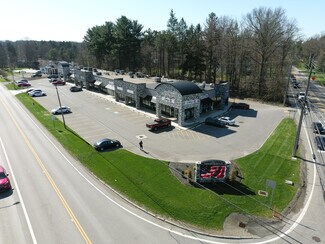 Plus de détails pour 8533-8559 E Washington St, Chagrin Falls, OH - Local commercial à louer