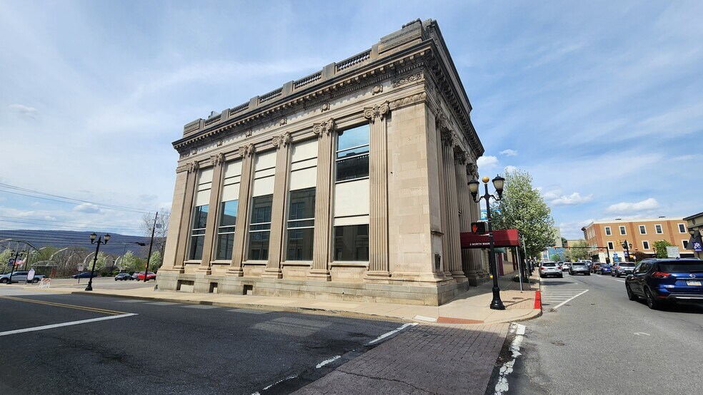 2 N Main St, Pittston, PA à vendre - Photo de l’immeuble – Image 3 sur 17