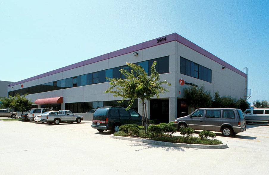 3882 Del Amo Blvd, Torrance, CA à louer - Photo principale – Image 2 sur 8