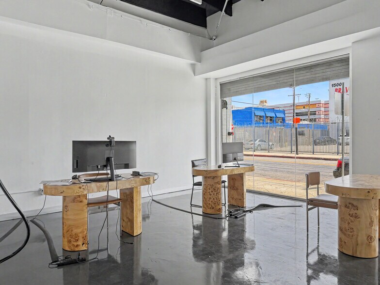 1507-1509 Maple Ave, Los Angeles, CA à louer - Photo de l’immeuble – Image 3 sur 25