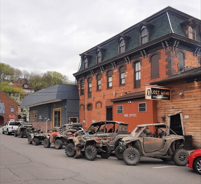 100 S Market St, Shamokin, PA à vendre - Photo de l’immeuble – Image 3 sur 3
