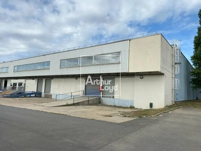 Plus de détails pour Bureau, Industriel/Logistique à louer