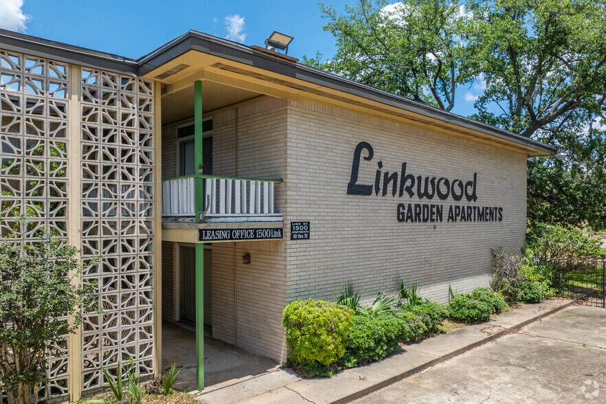 1500 Link Ave, Orange, TX à vendre - Photo principale – Image 1 sur 12