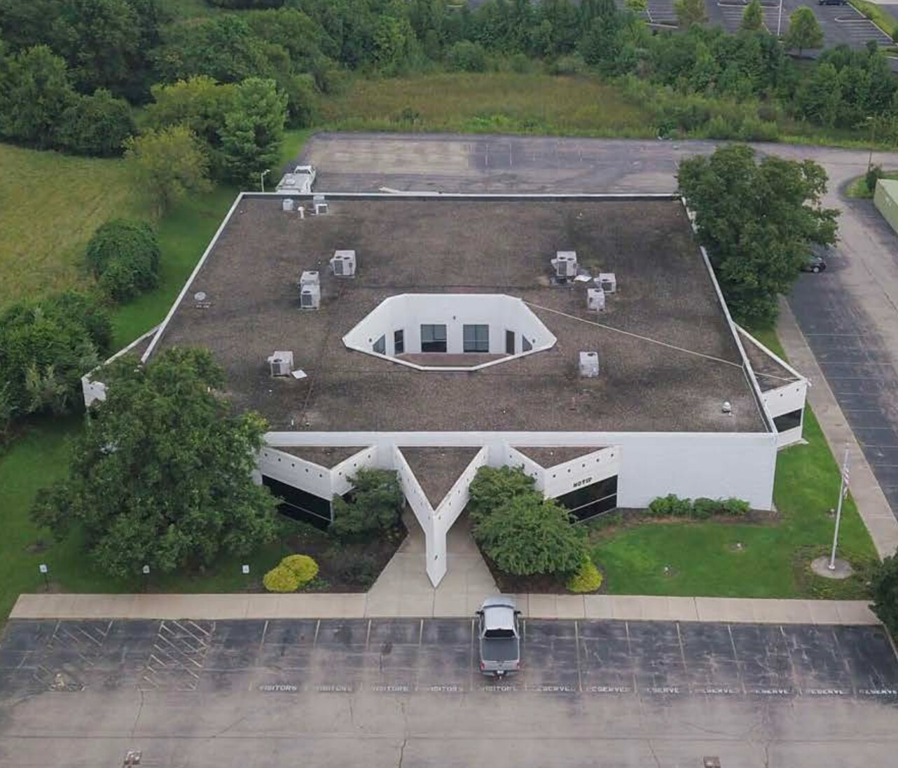 6951 Cintas Blvd, Mason, OH à vendre Photo de l’immeuble– Image 1 sur 14