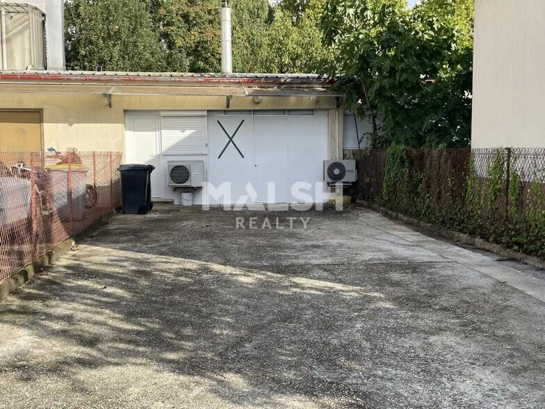 Local d’activités dans Vaulx-en-Velin à louer - Photo de l’immeuble – Image 1 sur 7