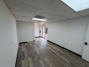 9901-9927 Harwin Dr, Houston, TX à louer Photo intérieure– Image 2 sur 5