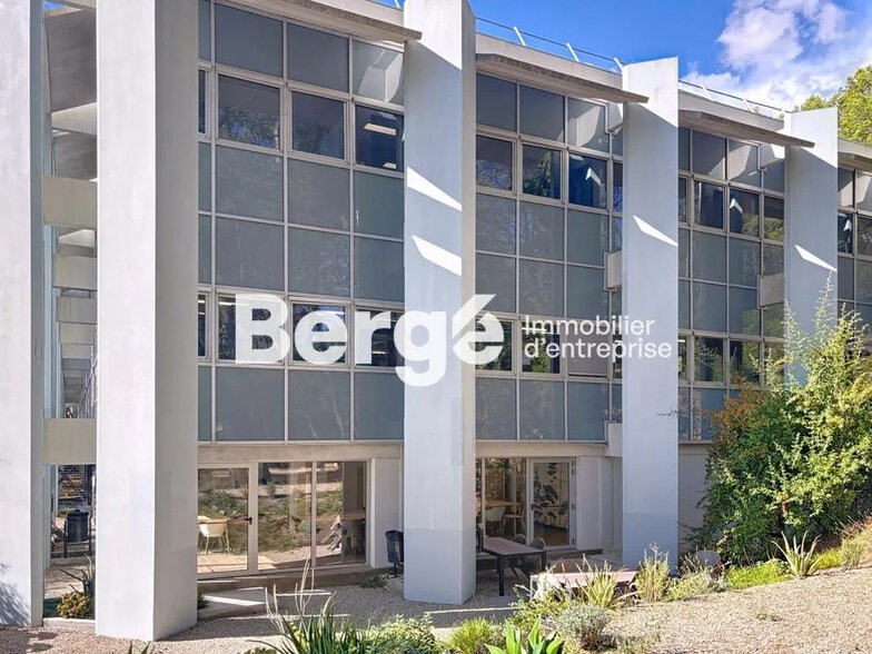 Bureau dans Valbonne à louer - Photo de l’immeuble – Image 2 sur 21