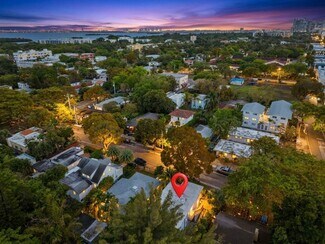 Plus de détails pour 435 NE 69th St, Miami, FL - Logement à vendre