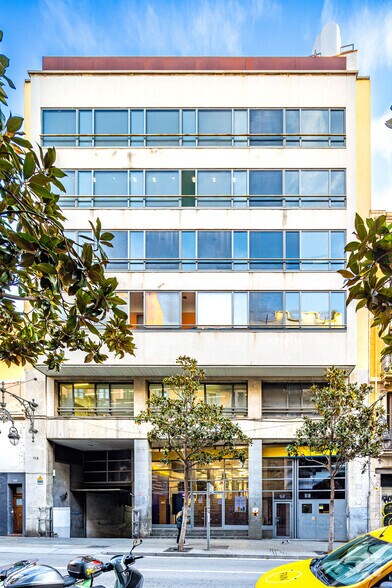 Carrer Gran de Gràcia, 118, Barcelone, Barcelona à vendre - Photo principale – Image 1 sur 1