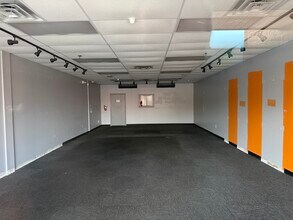 S Lincoln, Columbus, GA à louer Photo intérieure– Image 1 sur 2