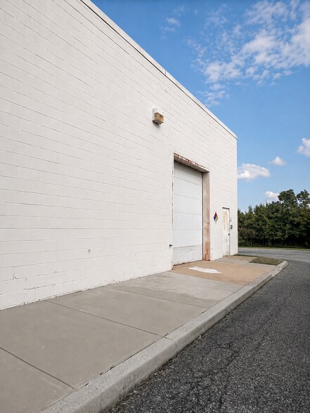 107 Ruthar Dr, Newark, DE à vendre - Photo de l’immeuble – Image 3 sur 17