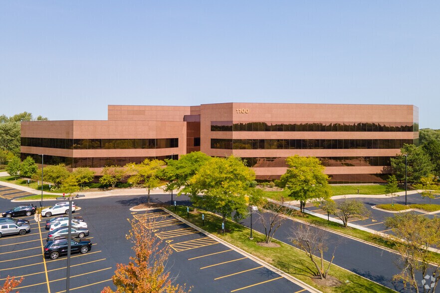 1100 W Lake Cook Rd, Buffalo Grove, IL à louer - Photo de l’immeuble – Image 3 sur 9