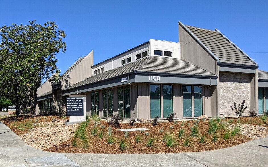 1100 Lincoln Ave, Napa, CA à louer - Photo de l’immeuble – Image 2 sur 15