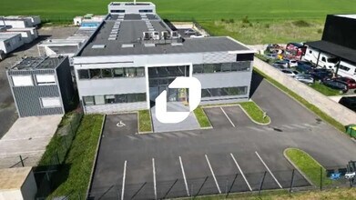 Égly - Vue aérienne  vue de carte