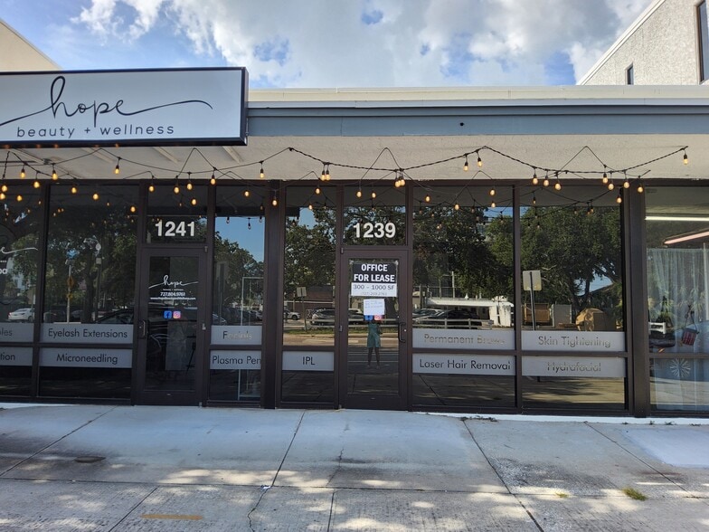 1239 1st Ave N, Saint Petersburg, FL à louer - Photo de l’immeuble – Image 1 sur 9