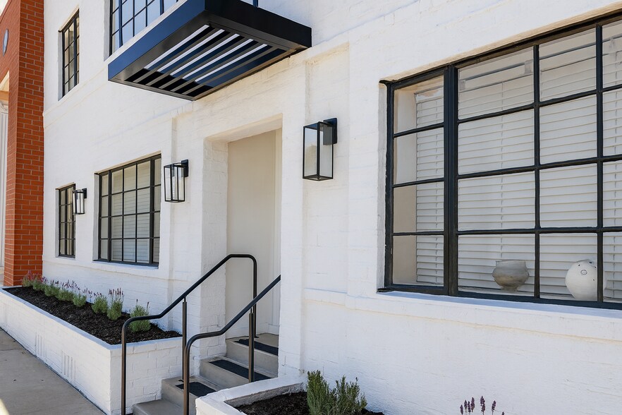 441 S Beverly Dr, Beverly Hills, CA à louer - Photo de l’immeuble – Image 3 sur 5