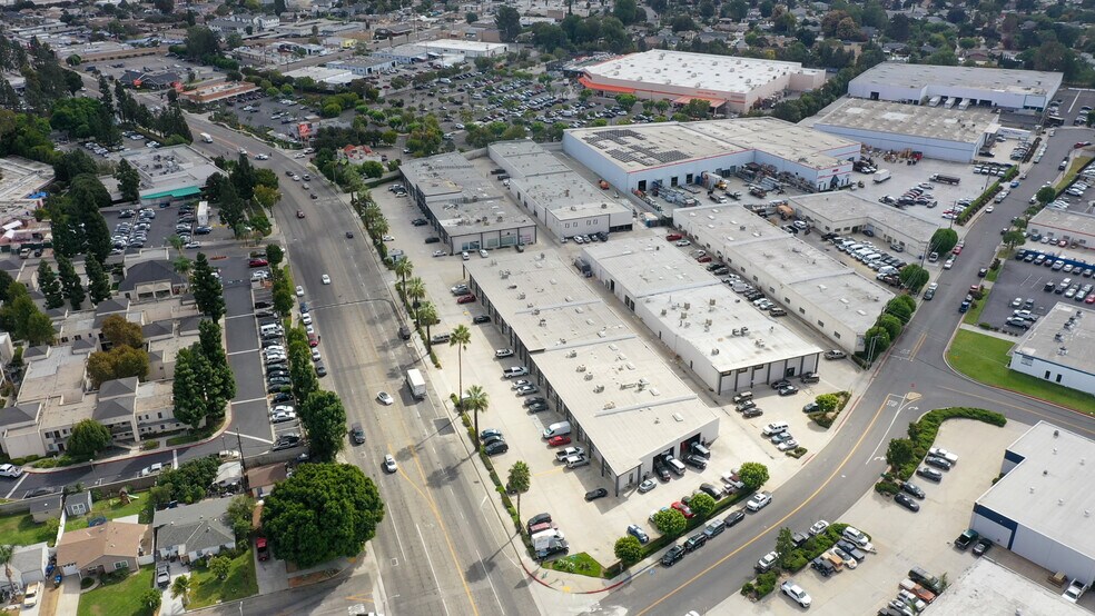 12220-12300 Washington Blvd, Whittier, CA à louer - Photo de l’immeuble – Image 2 sur 2
