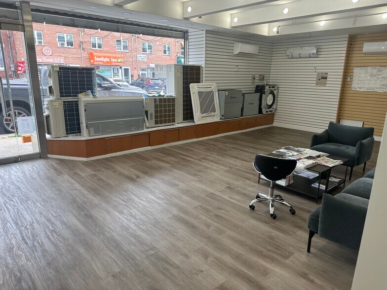 4532 162nd St, Flushing, NY à louer - Photo intérieure – Image 3 sur 16