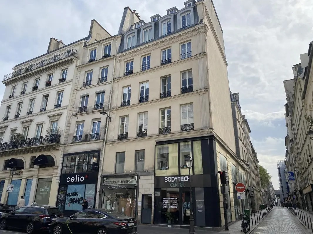Bureau dans Paris à louer Photo de l’immeuble– Image 1 sur 7