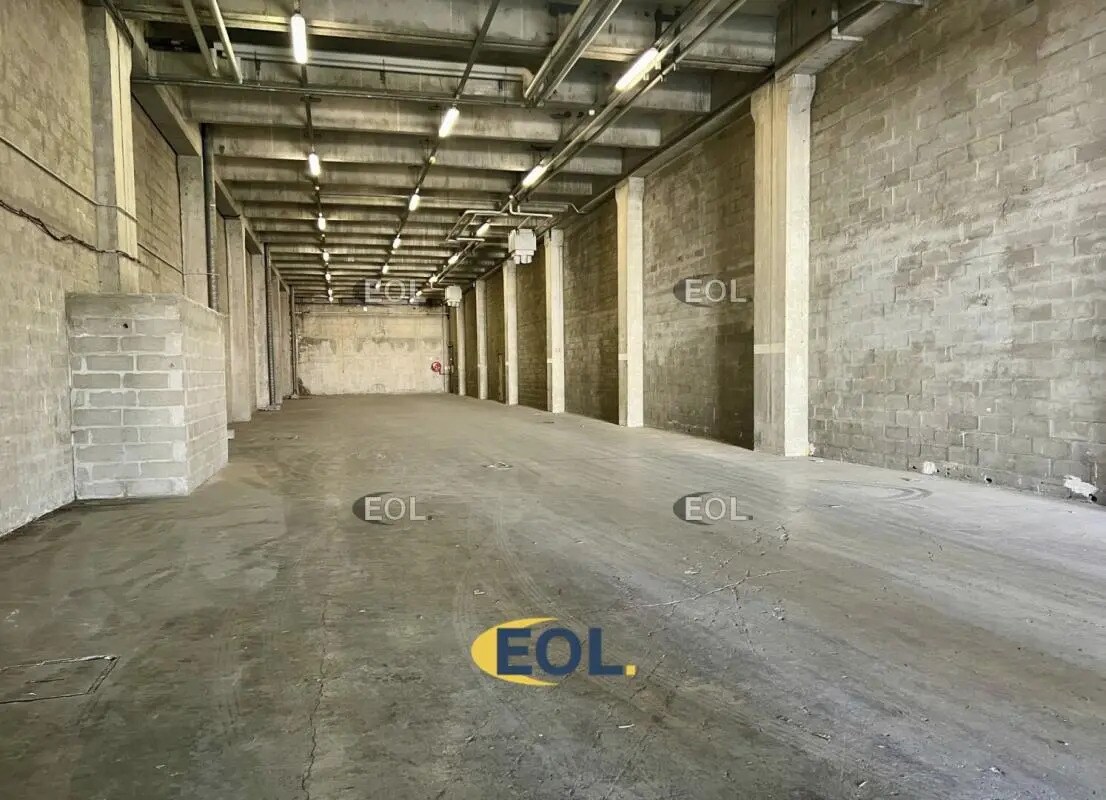 Local d’activités dans Garges-lès-Gonesse à louer Photo de l’immeuble– Image 1 sur 15