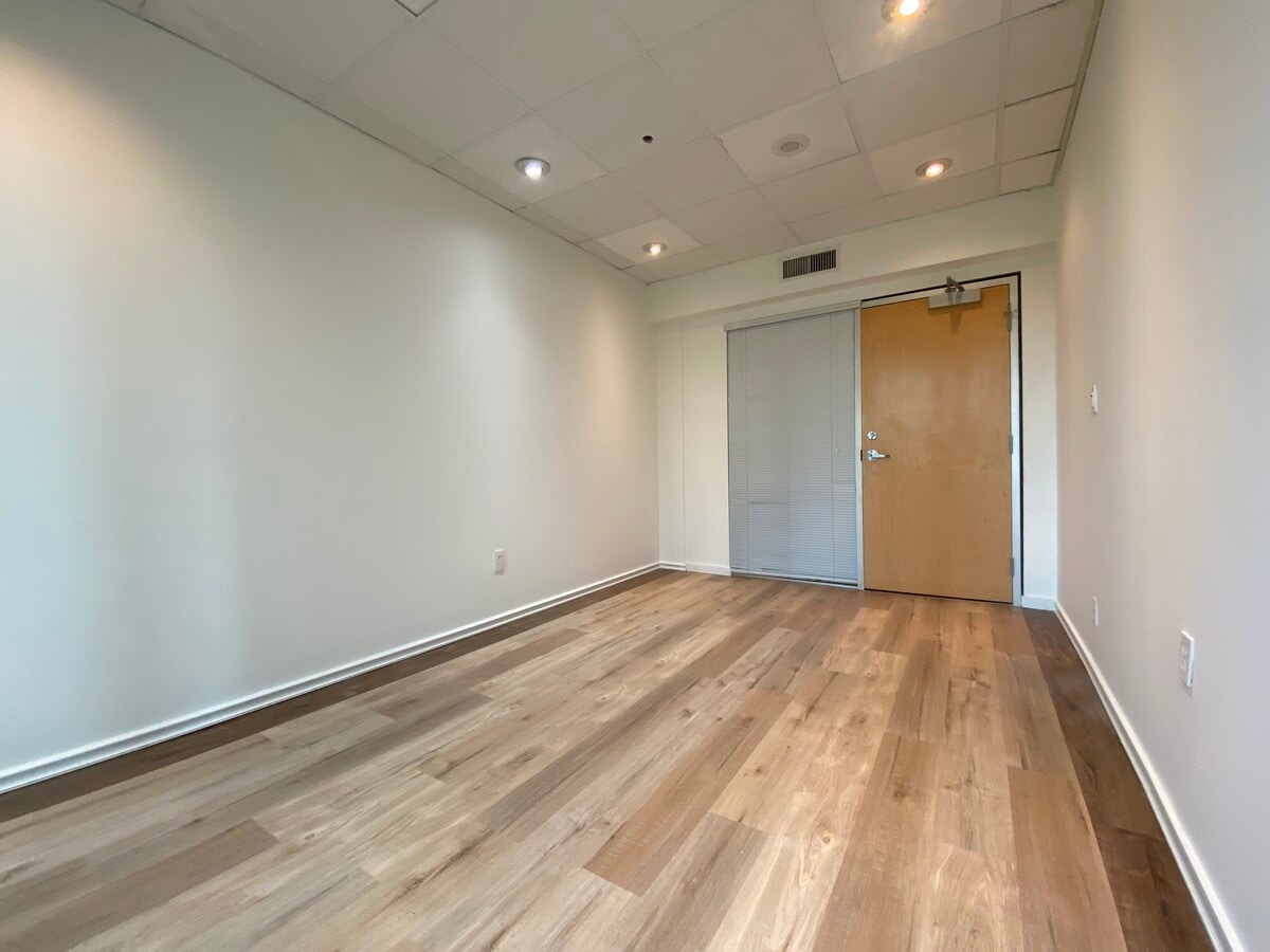 989 Nelson St, Vancouver, BC V6Z 2S1 - Lot 219 - - Photo intérieure - Image 2 of 9