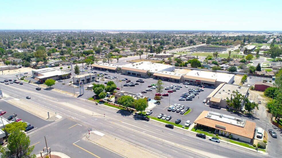 2313-2523 N Chester Ave, Bakersfield, CA à louer - Photo de l’immeuble – Image 3 sur 13