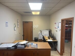 433 2nd St, Woodland, CA à louer Photo intérieure– Image 2 sur 6