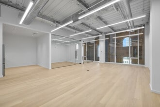 300 Kent Ave, Brooklyn, NY à louer Photo intérieure– Image 1 sur 8