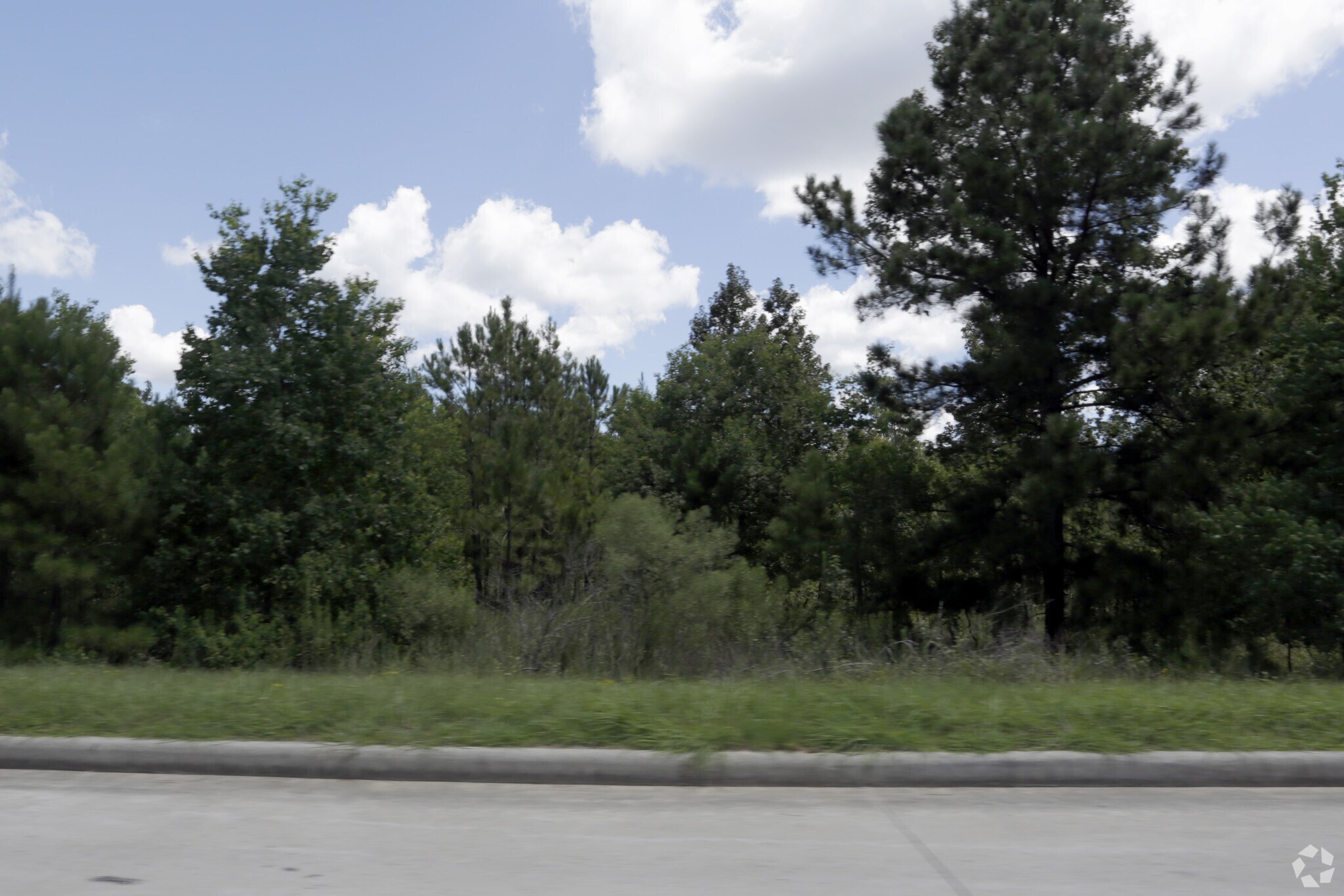 NEC Crighton & Ed Kharbat Drive, Conroe, TX à vendre Photo principale– Image 1 sur 3