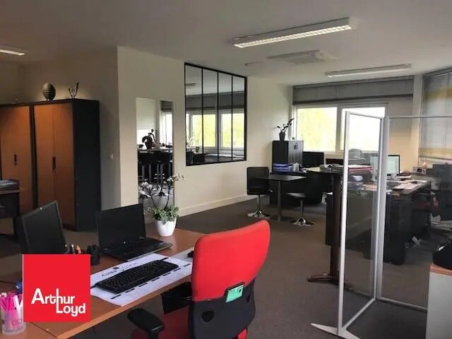 Bureau dans Chartres à louer - Photo de l’immeuble – Image 1 sur 3