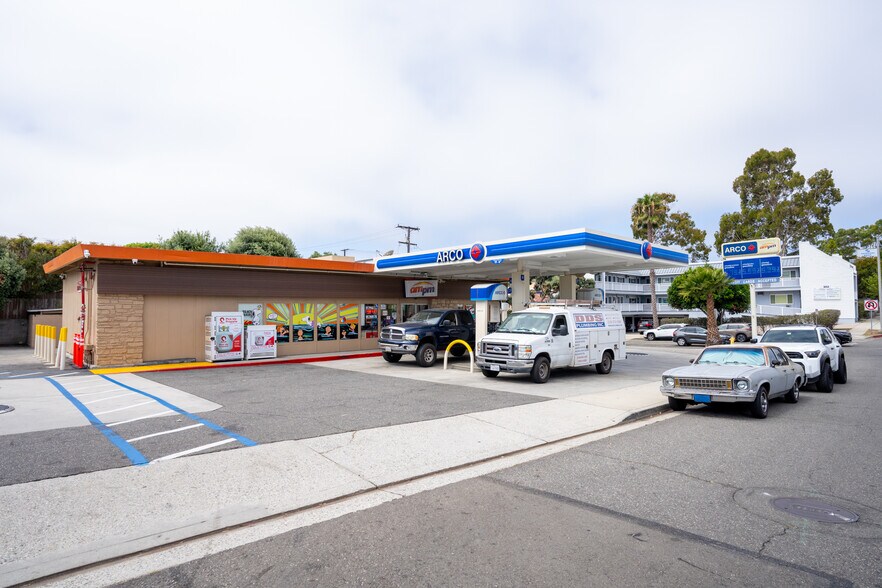 1002 Manhattan Beach Blvd, Manhattan Beach, CA à vendre - Photo de l’immeuble – Image 2 sur 9