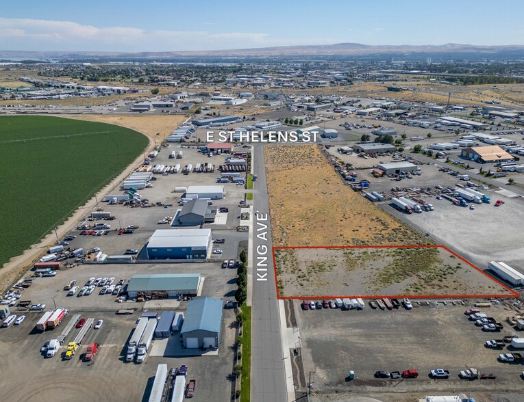 NKA Lot #8 Of Block 2, Pasco, WA à vendre - Photo de l’immeuble – Image 1 sur 11