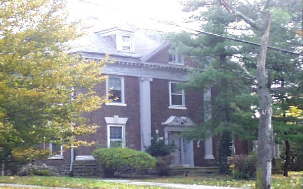 150 W Washington Ln, Philadelphia, PA à vendre - Photo principale – Image 1 sur 2