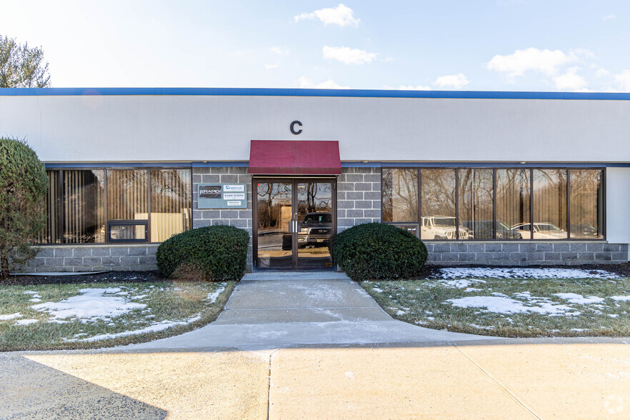 2525 Highway 130, Cranbury, NJ à louer - Photo de l’immeuble – Image 3 sur 7