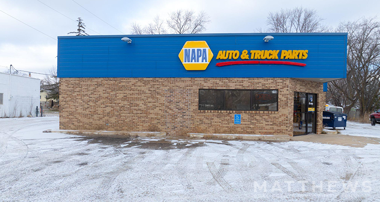 310 Highway St W, Dodge Center, MN à vendre - Photo de l’immeuble – Image 2 sur 3