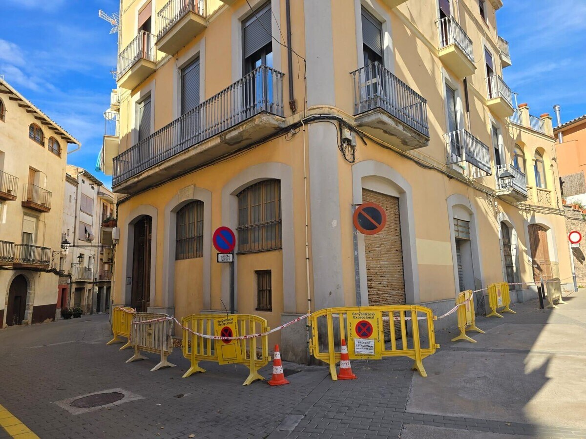 Sallent, BAR 08650 - Lot - - - Photo intérieure - Image 2 of 12