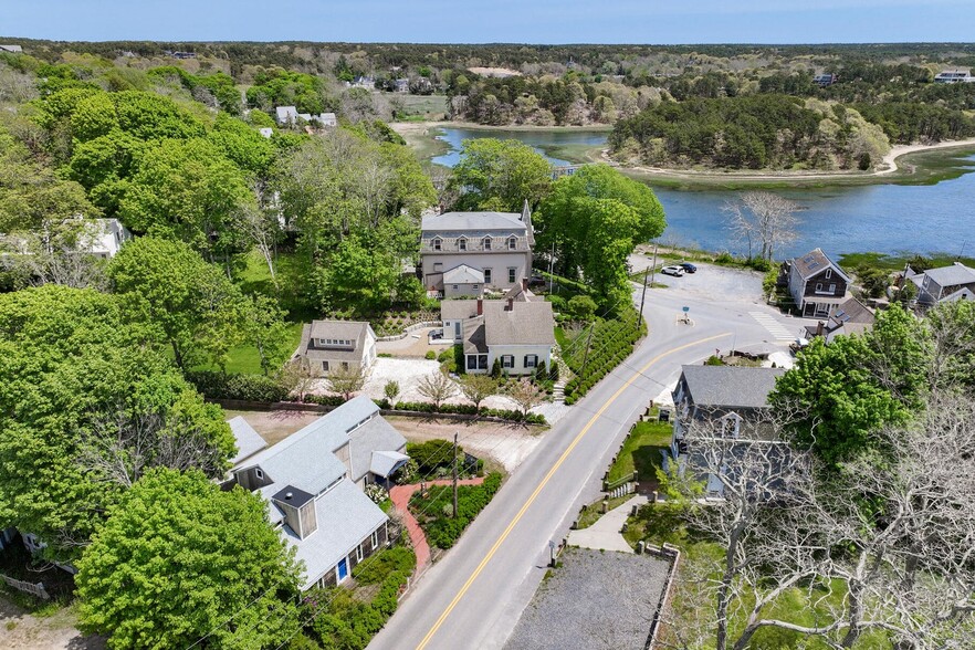 20 Bank, Wellfleet, MA à vendre - Photo de l’immeuble – Image 1 sur 47