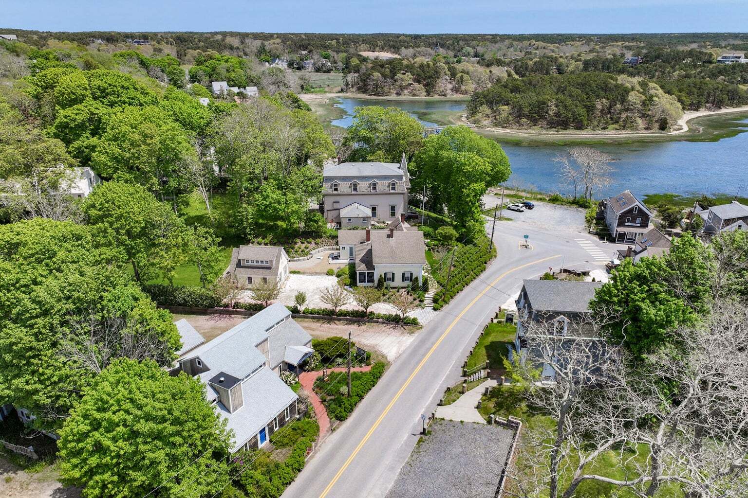 20 Bank, Wellfleet, MA à vendre Photo de l’immeuble– Image 1 sur 48