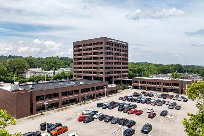 Plus de détails pour 800 Oak Ridge Tpke, Oak Ridge, TN - Bureau/Médical, Local d'activités à louer