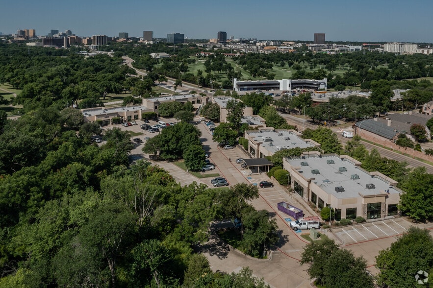 8610 Greenville Ave, Dallas, TX à vendre - Aérien – Image 2 sur 4
